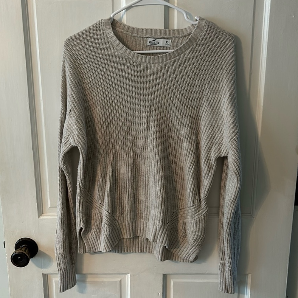 BUNDLE OF SWEATERS